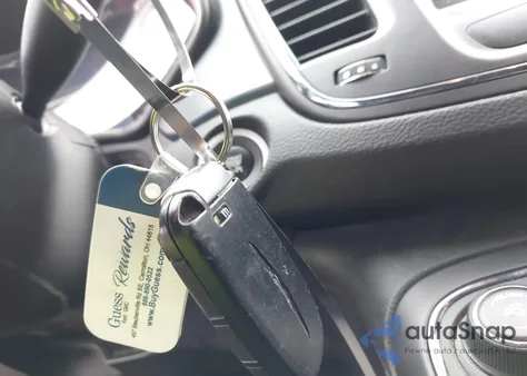 2015 Chrysler 200 S из США, поврежденный, VIN 1C3CCCDG9FN523577